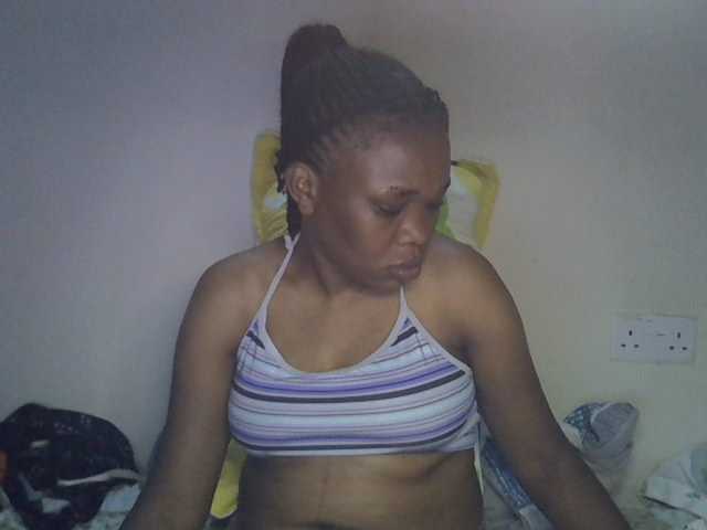 Ebonybootygirl live cam on BongaCams