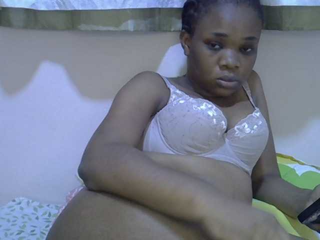 Ebonybootygirl live cam on BongaCams