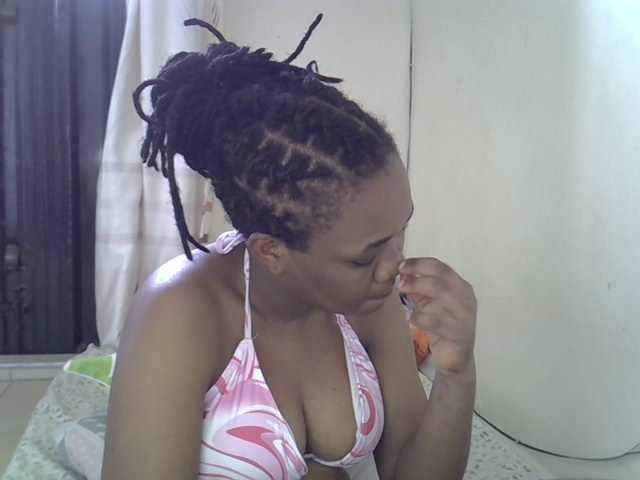 Ebonybootygirl live cam on BongaCams