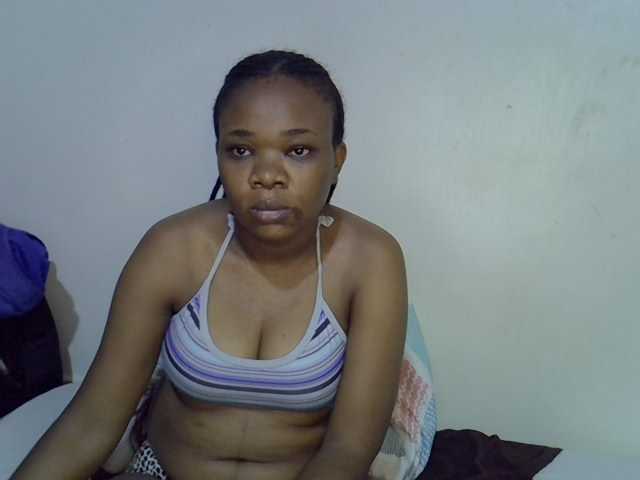Ebonybootygirl live cam on BongaCams