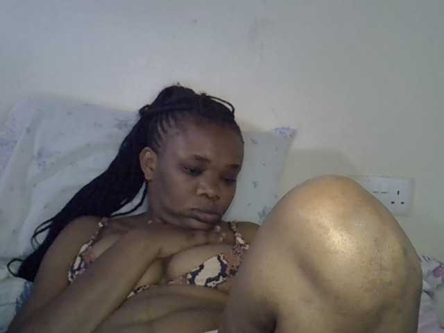 Ebonybootygirl live webcam show