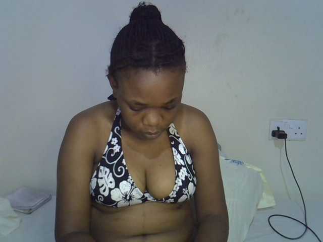 Ebonybootygirl live cam on BongaCams