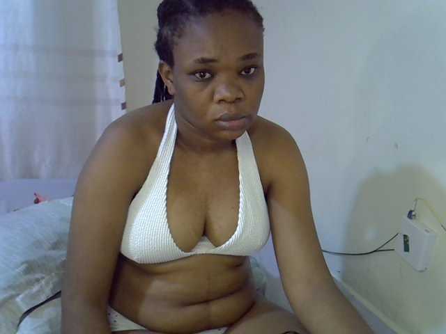 Ebonybootygirl live cam on BongaCams