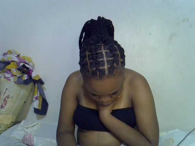 Ebonybootygirl live cam on BongaCams