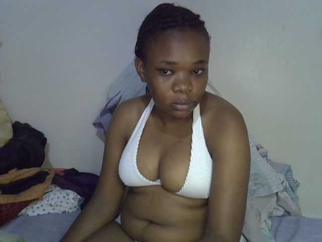Ebonybootygirl live cam on BongaCams