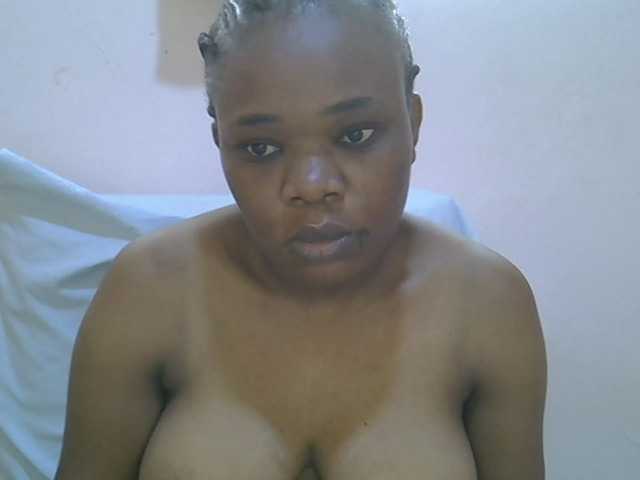 Ebonybootygirl live cam on BongaCams