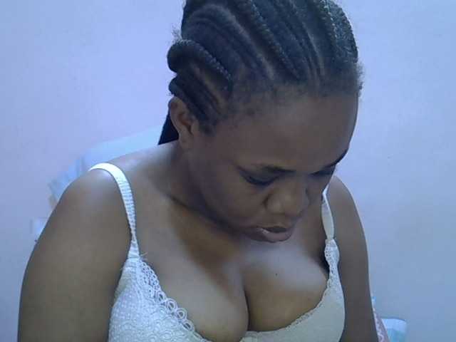 Ebonybootygirl live cam on BongaCams
