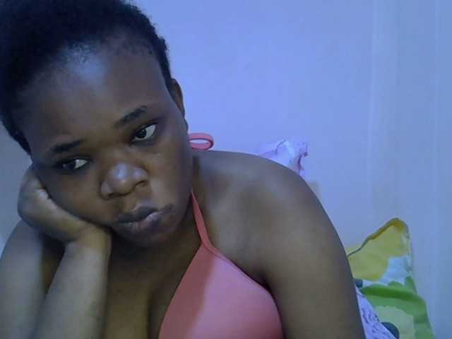 Ebonybootygirl live cam on BongaCams