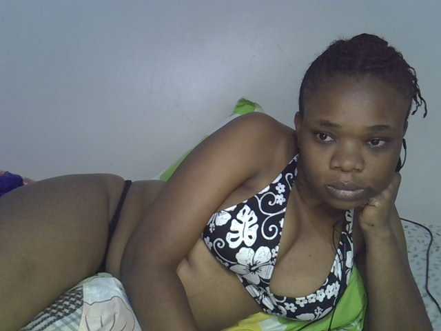 Ebonybootygirl live cam on BongaCams
