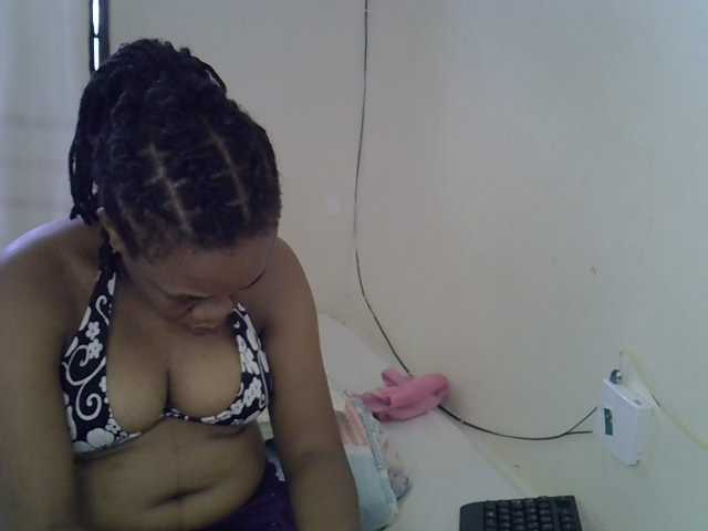 Ebonybootygirl live cam on BongaCams
