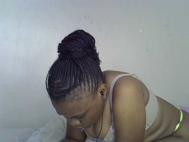 Ebonybootygirl live cam on BongaCams