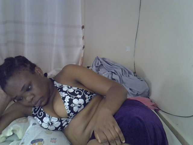 Ebonybootygirl live cam on BongaCams