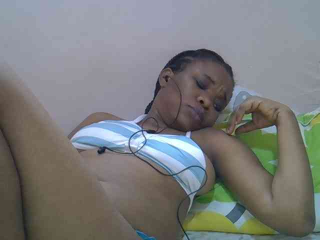 Ebonybootygirl webcam