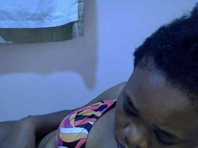 Ebonybootygirl webcam