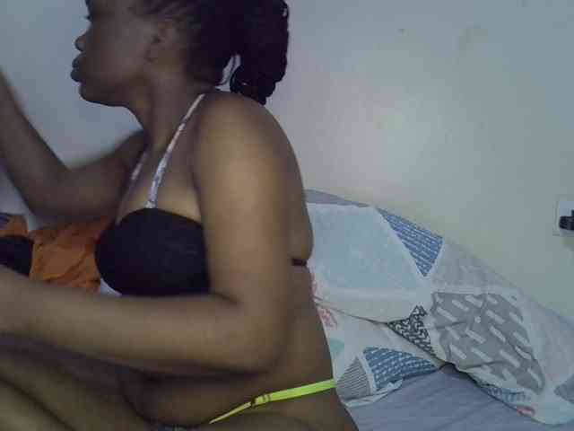 Ebonybootygirl webcam