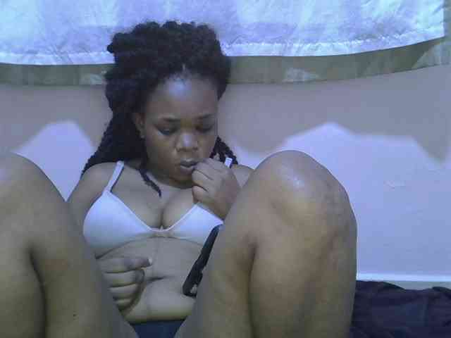 Ebonybootygirl webcam