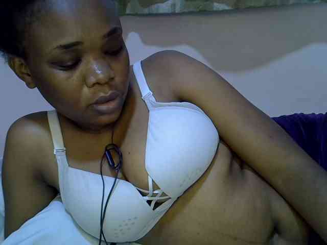 Ebonybootygirl webcam