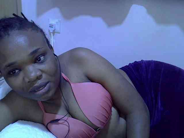 Ebonybootygirl webcam