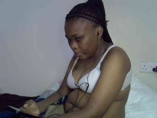 Ebonybootygirl webcam