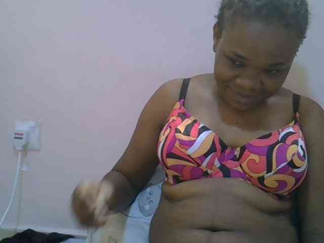 Ebonybootygirl webcam