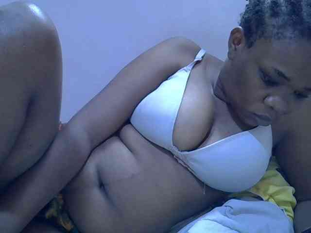 Ebonybootygirl webcam