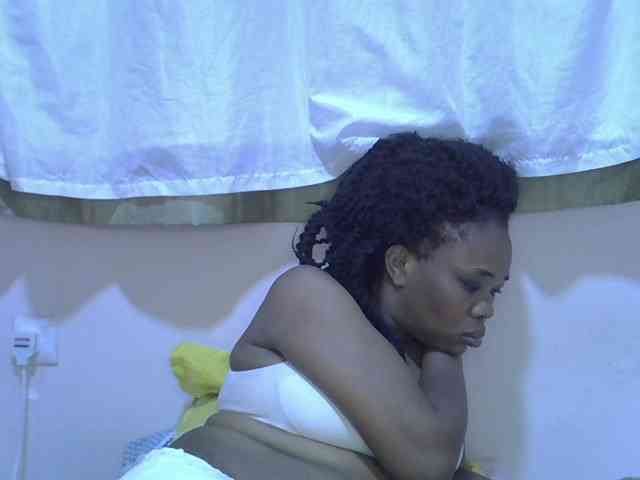 Ebonybootygirl webcam