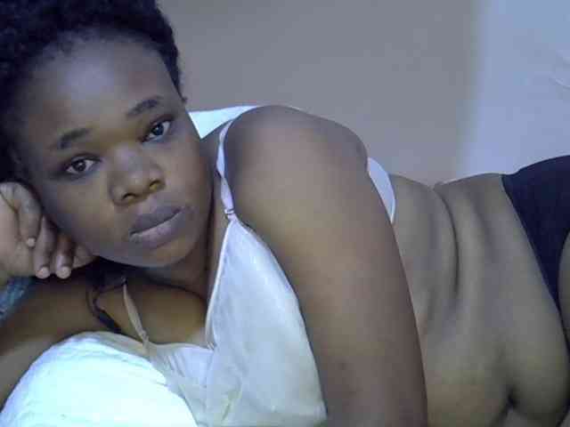 Ebonybootygirl webcam