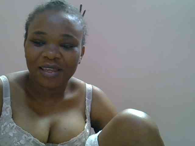 Ebonybootygirl webcam