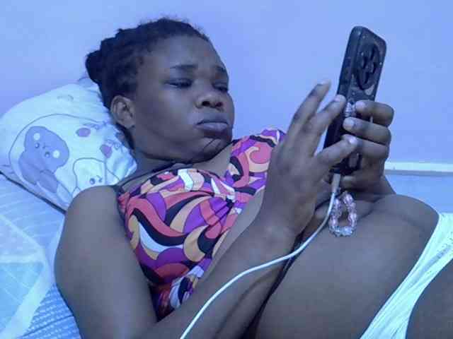 Ebonybootygirl webcam