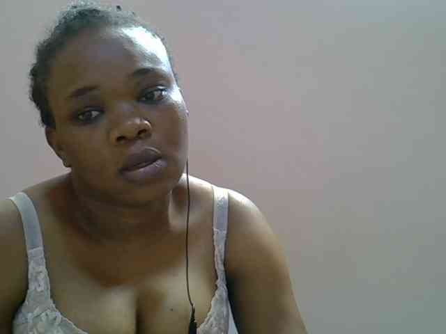 Ebonybootygirl webcam