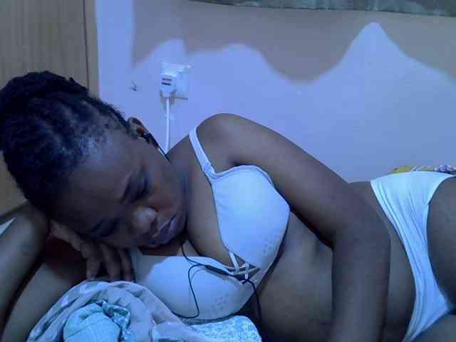 Ebonybootygirl webcam