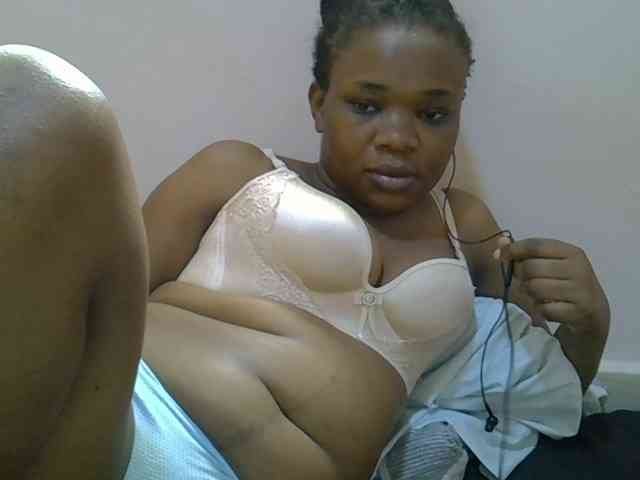 Ebonybootygirl webcam