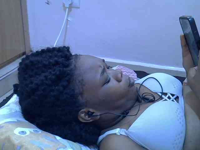 Ebonybootygirl webcam