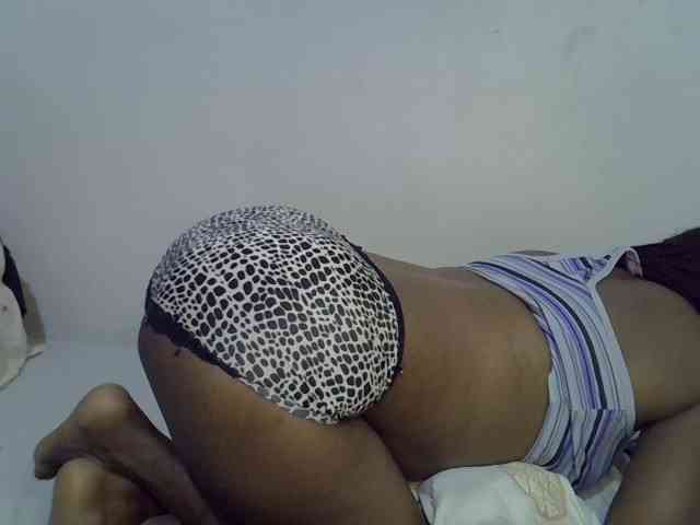 Ebonybootygirl webcam