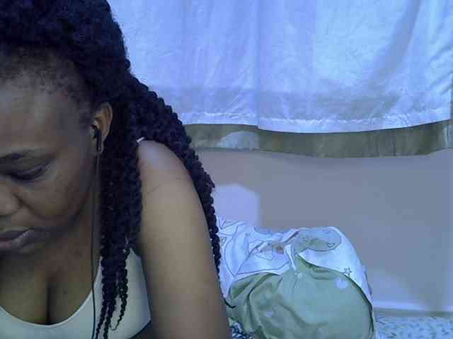 Ebonybootygirl webcam
