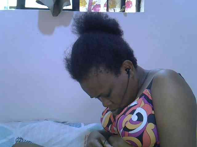 Ebonybootygirl webcam