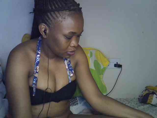 Ebonybootygirl webcam
