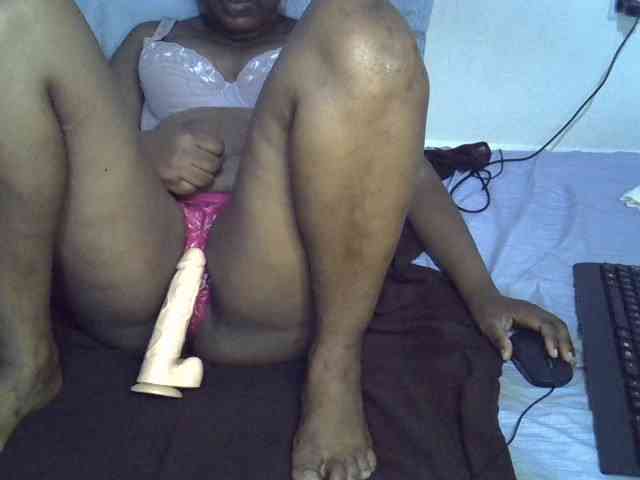 Ebonybootygirl webcam