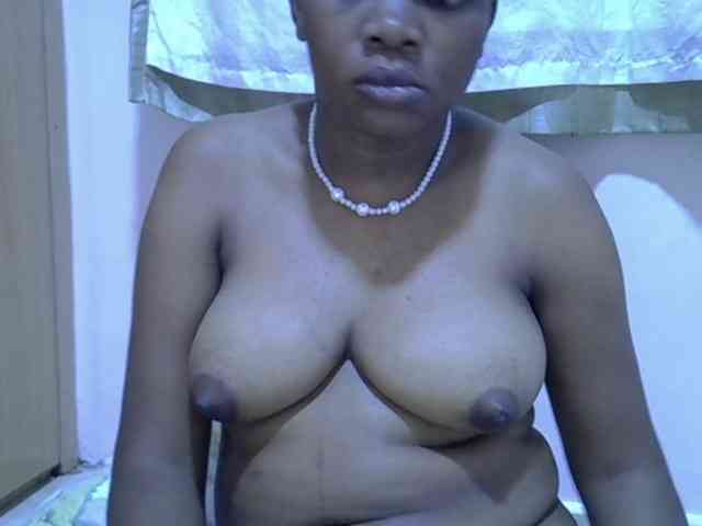 Ebonybootygirl webcam