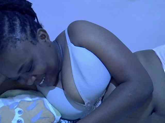 Ebonybootygirl webcam