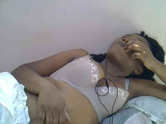 Ebonybootygirl webcam