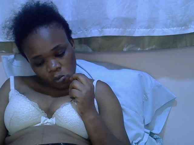 Ebonybootygirl webcam