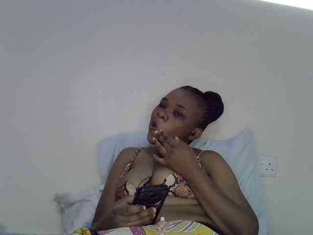Ebonybootygirl webcam