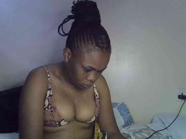 Ebonybootygirl webcam