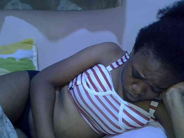 Ebonybootygirl webcam