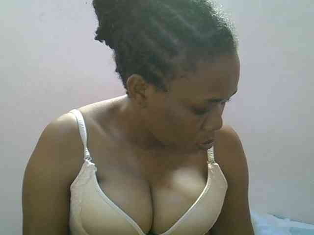 Ebonybootygirl webcam