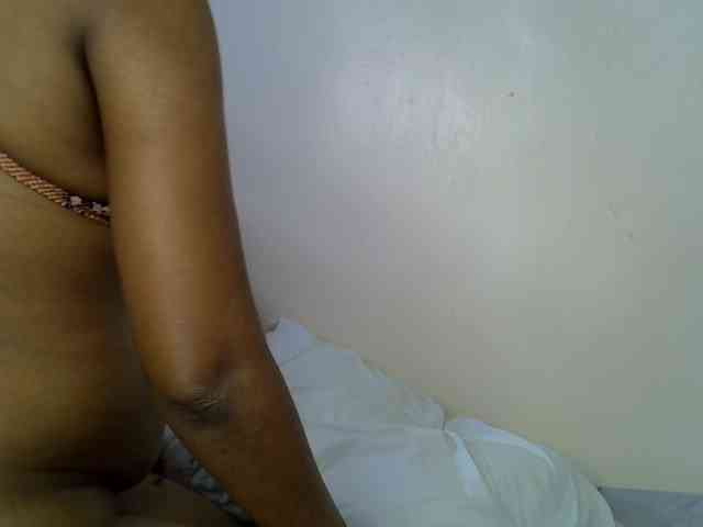 Ebonybootygirl webcam