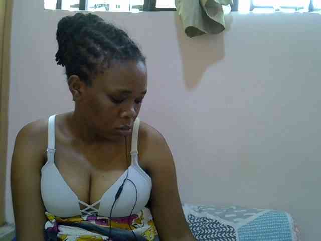 Ebonybootygirl webcam