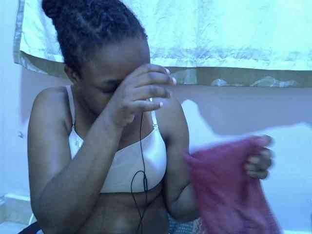 Ebonybootygirl webcam