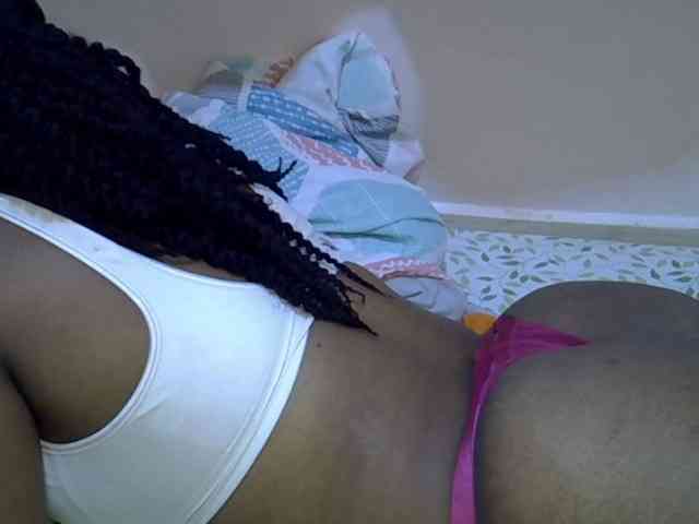 Ebonybootygirl webcam